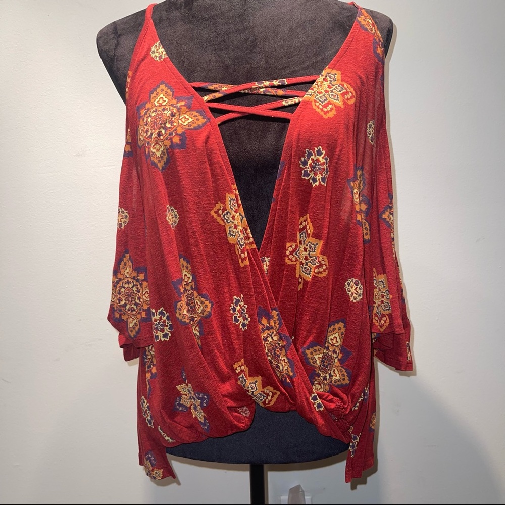 Abstract tank